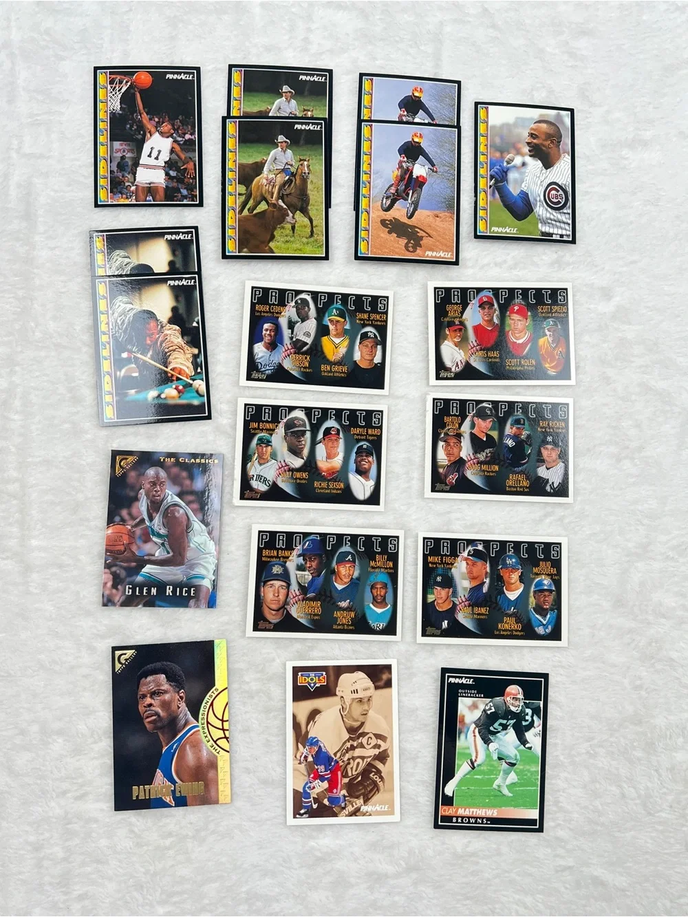 18 Card Sports Card Lot Nolan Ryan Vlad Guerrero Andruw Jones Ewing Lofton